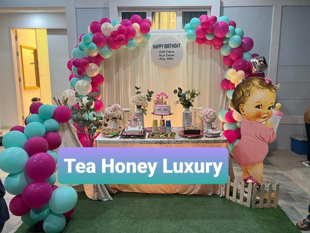 Tea Honey Luxury Villa Malacca Exterior photo