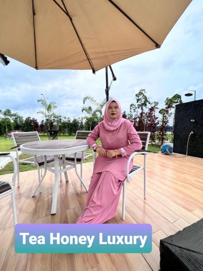 Tea Honey Luxury Villa Malacca Exterior photo